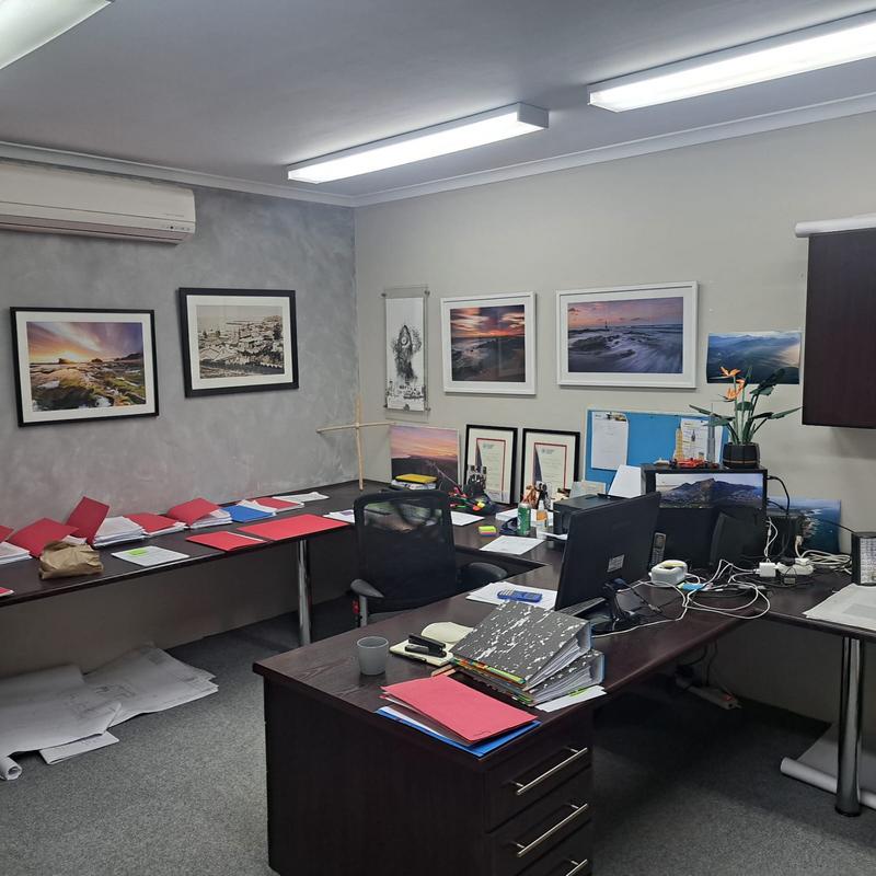 To Let Commercial Property for Rent in Walmer Eastern Cape